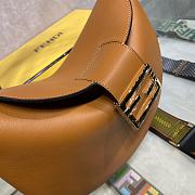 FENDI CROISSANT BROWN LEATHER 8BR790 SIZE 29 x 22 x 3 CM - 2
