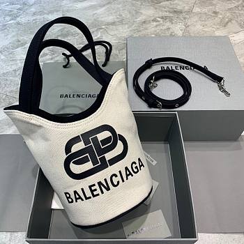 BALENCIAGA WAVE SMALL TOTE BAG WHITE 599332 SIZE 23 x 21 x 15.5 CM