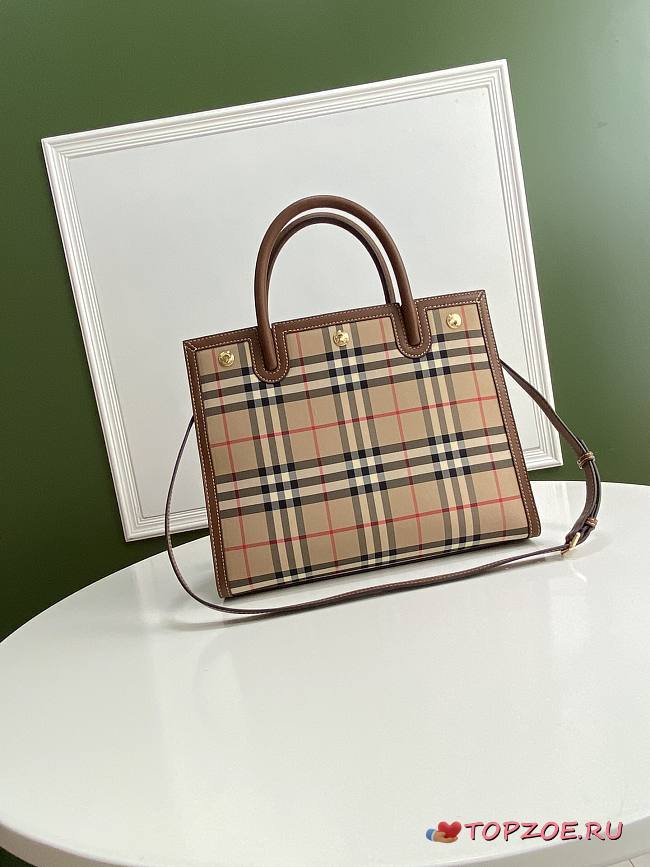 BURBERRY SMALL VINTAGE TITLE BAG 80252741 SIZE 32 x 15 x 25 CM - 1
