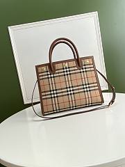 BURBERRY SMALL VINTAGE TITLE BAG 80252741 SIZE 32 x 15 x 25 CM - 1
