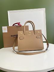 BURBERRY MINI LEATHER TWO-HANDLE TITLE BAG BEIGE 80254721 SIZE 26 CM - 1