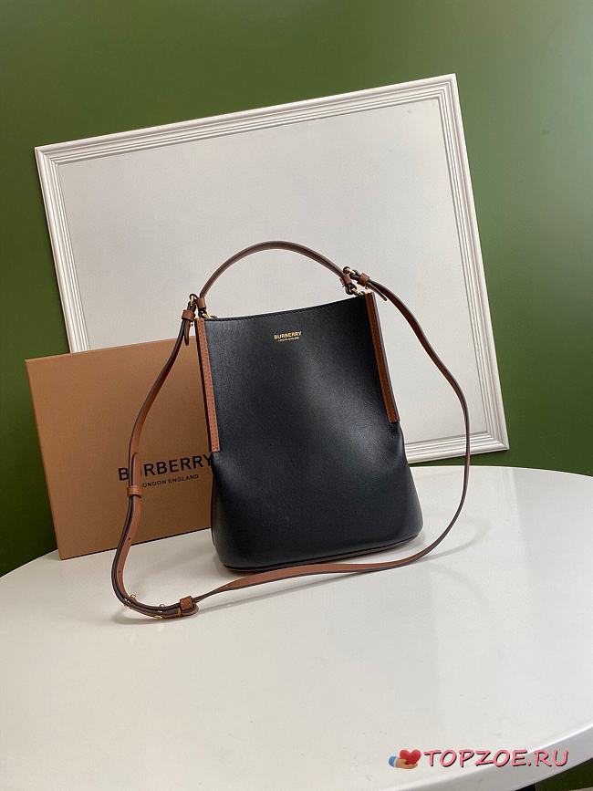 BURBERRY SMALL PEGGY BUCKET BAG BLACK 80268241 SIZE 21 x 16.5 x 25 CM - 1
