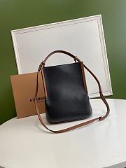 BURBERRY SMALL PEGGY BUCKET BAG BLACK 80268241 SIZE 21 x 16.5 x 25 CM - 3