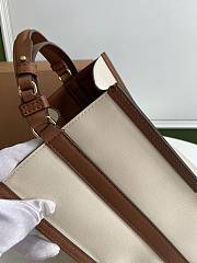 BURBERRY SMALL PEGGY BUCKET BAG WHITE 80268241 SIZE 21 x 16.5 x 25 CM - 3