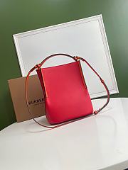 BURBERRY SMALL PEGGY BUCKET BAG RED 80268241 SIZE 21 x 16.5 x 25 CM - 6