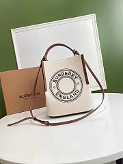 BURBERRY SMALL LOGO GRAPHIC PEGGY BUCKET BAG 80268241 SIZE 21 x 16.5 x 25 CM - 1