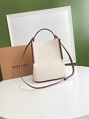BURBERRY SMALL LOGO GRAPHIC PEGGY BUCKET BAG 80268241 SIZE 21 x 16.5 x 25 CM - 3
