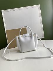 BURBERRY MONOGRAM WHITE BUCKET BAG 80265951 SIZE 16 x 15 x 17.5 CM - 6