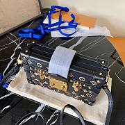 LV PETITE MALLE MONOGRAM BOX BAG M57827 SIZE 19 x 11.5 x 5 CM - 4