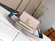 LV LOCKME TENDER M58554 SIZE 19 x 13 x 8 CM - 1