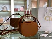 CHLOE KISS SMALL PURSE BROWN CHC21A SIZE 20 x 26 x 8 CM - 3