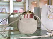 CHLOE KISS SMALL PURSE NATURAL WHITE CHC21A SIZE 20 x 26 x 8 CM - 6