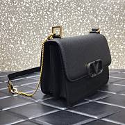 VALENTINO VSLING SHOULDER BAG BLACK SIZE 22 x 11 x 17 CM - 4