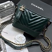 CHANEL GABRIELLE CHEVRON HOBO BAG EMERALD GREEN 20CM - 1