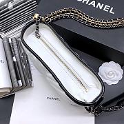 CHANEL GABRIELLE CHEVRON HOBO BAG BLACK/WHITE 20CM - 4