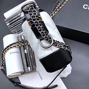 CHANEL GABRIELLE CHEVRON HOBO BAG BLACK/WHITE 20CM - 3