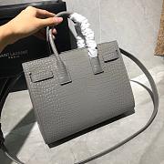 YSL CLASSIC SAC DE JOUR BABY GRAY 421863 SIZE 26 x 20.5 x 12.5 CM - 6