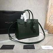 YSL CLASSIC SAC DE JOUR BABY EMERALD GREEN 421863 SIZE 26 x 20.5 x 12.5 CM - 4