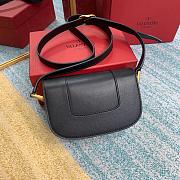 VALENTINO SMALL SUPERVEE CROSSBODY BAG BLACK ZXL0NO SIZE 18 CM - 2