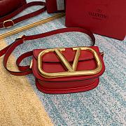VALENTINO SMALL SUPERVEE CROSSBODY BAG RED ZXL0NO SIZE 18 CM - 5