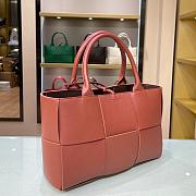 BOTTEGA VENETA ARCO TOTE BLUSH RED 652867 SIZE 36 CM - 2