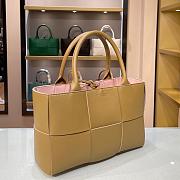 BOTTEGA VENETA ARCO TOTE DARK BEIGE 652867 SIZE 36 CM - 2