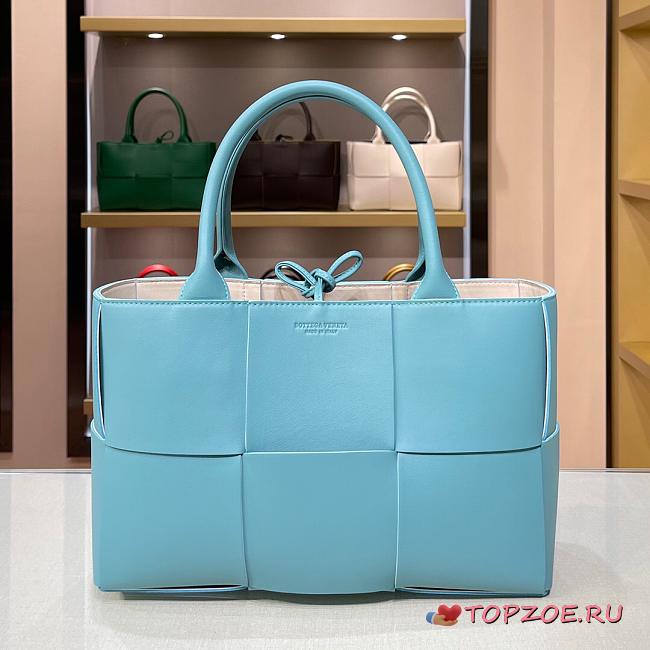 BOTTEGA VENETA ARCO TOTE LIGHT BLUE 652867 SIZE 36 CM - 1