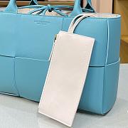 BOTTEGA VENETA ARCO TOTE LIGHT BLUE 652867 SIZE 36 CM - 2