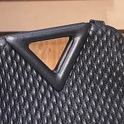 BOTTEGA VENETA SMALL POINT BAG BLACK 661986 SIZE 24 CM - 2