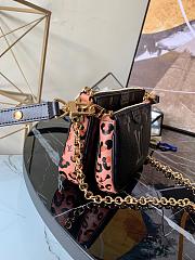 LV MULTI POCHETTE ACCESSOIRES M58520 SIZE 23.5 CM - 6