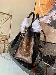 LV ON MY SIDE PM BLACK M57728 SIZE 25 CM - 4