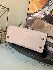 LV ON MY SIDE PM GREIGE M57729 SIZE 25 CM - 4