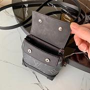LV MINI STEAMER POUCH BLACK M00340 SIZE 9.5 CM - 3