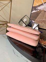 LV LIMITED EDITION - POCHETTE COUSSIN M80834 20 x 14 x 8 cm - 6