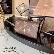 LV 6 KEY HOLDER M62630 SIZE 10 CM - 1