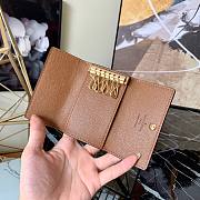 LV 6 KEY HOLDER M62630 SIZE 10 CM - 4