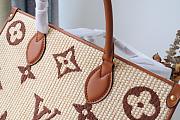 LV ONTHEGO MM TAN M57723 SIZE 35 CM  - 3