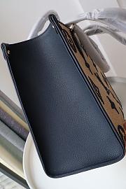 LV ONTHEGO MM BLACK M57723 SIZE 35 CM - 6