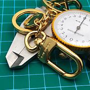 LV KEY RING M68000 - 2