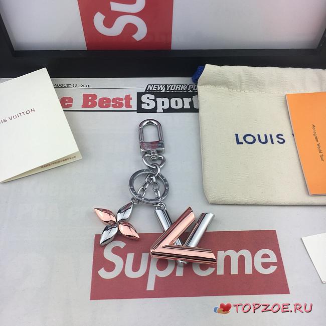 LV KEY RING PINK M68197 - 1