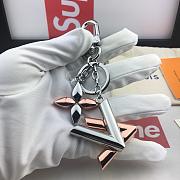 LV KEY RING PINK M68197 - 4