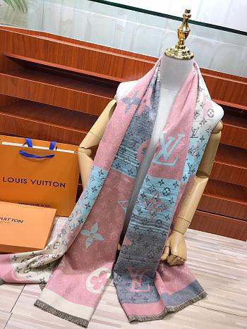LV SCARF 02