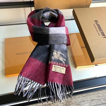 BURBERRY SCARF 03