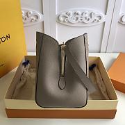 LV MONTAIGNE MM GREY M41048 SIZE 33 CM - 4