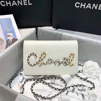 CHANEL WALLET ON CHAIN 2020 WHITE SIZE 19 CM