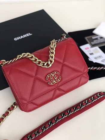 CHANEL 19 WALLET ON CHAIN 2019 RED AP0957 SIZE 19 CM