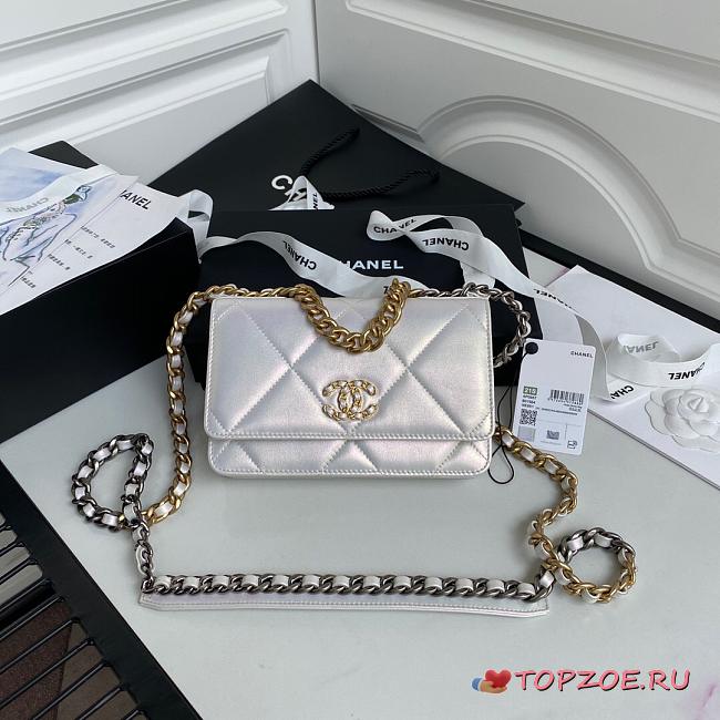 CHANEL 19 WALLET ON CHAIN 2021 WHITE AP0957 SIZE 19 CM - 1