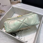 CHANEL 19 HANDBAG WHITE AS1160 SIZE 26 CM - 3