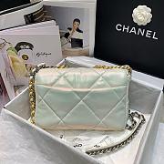 CHANEL 19 HANDBAG WHITE AS1160 SIZE 26 CM - 4