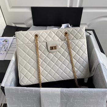 CHANEL SHOPPING BAG WHITE AS6611 SIZE 35 CM